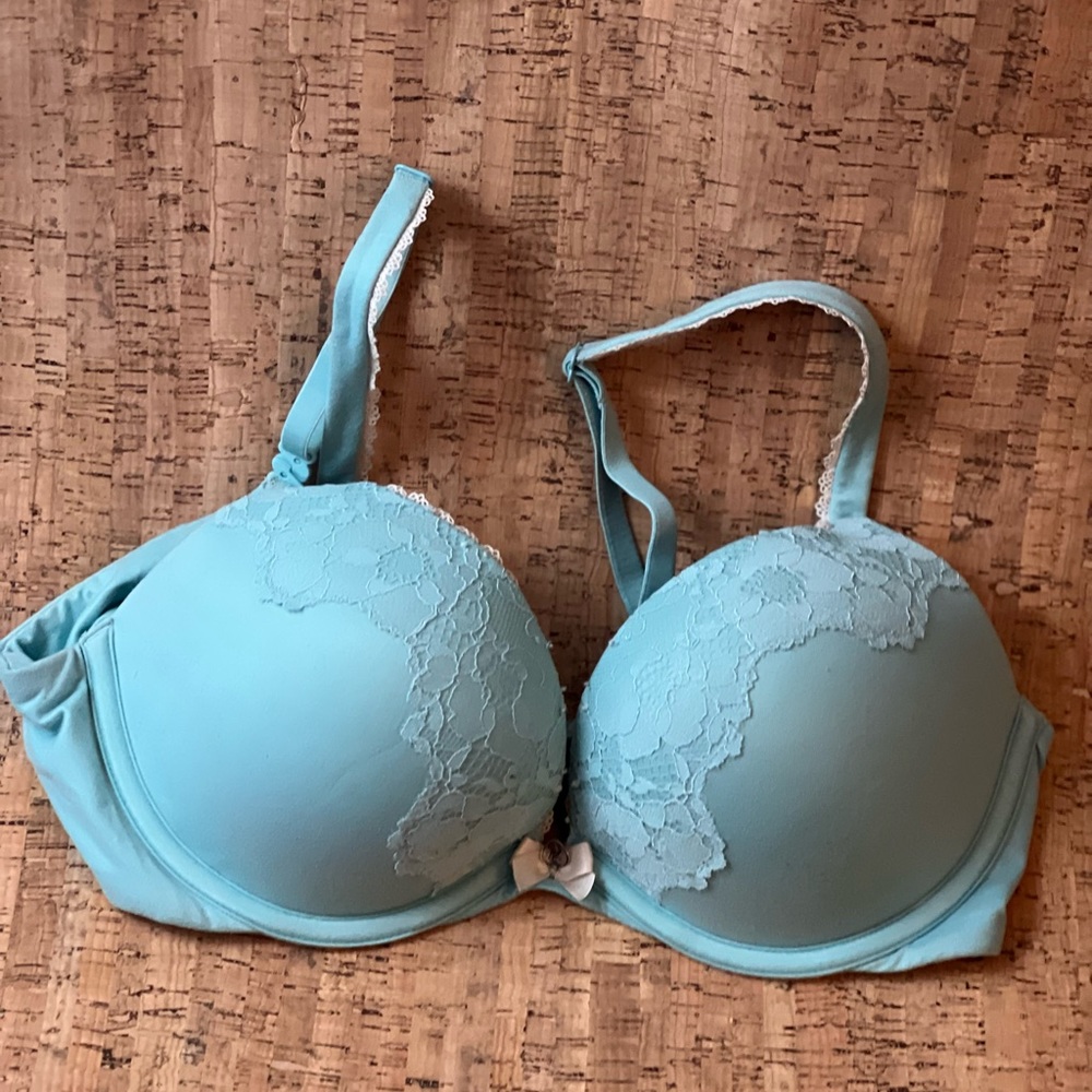 Victoria’s Secret Body by Victoria Push Up Bra